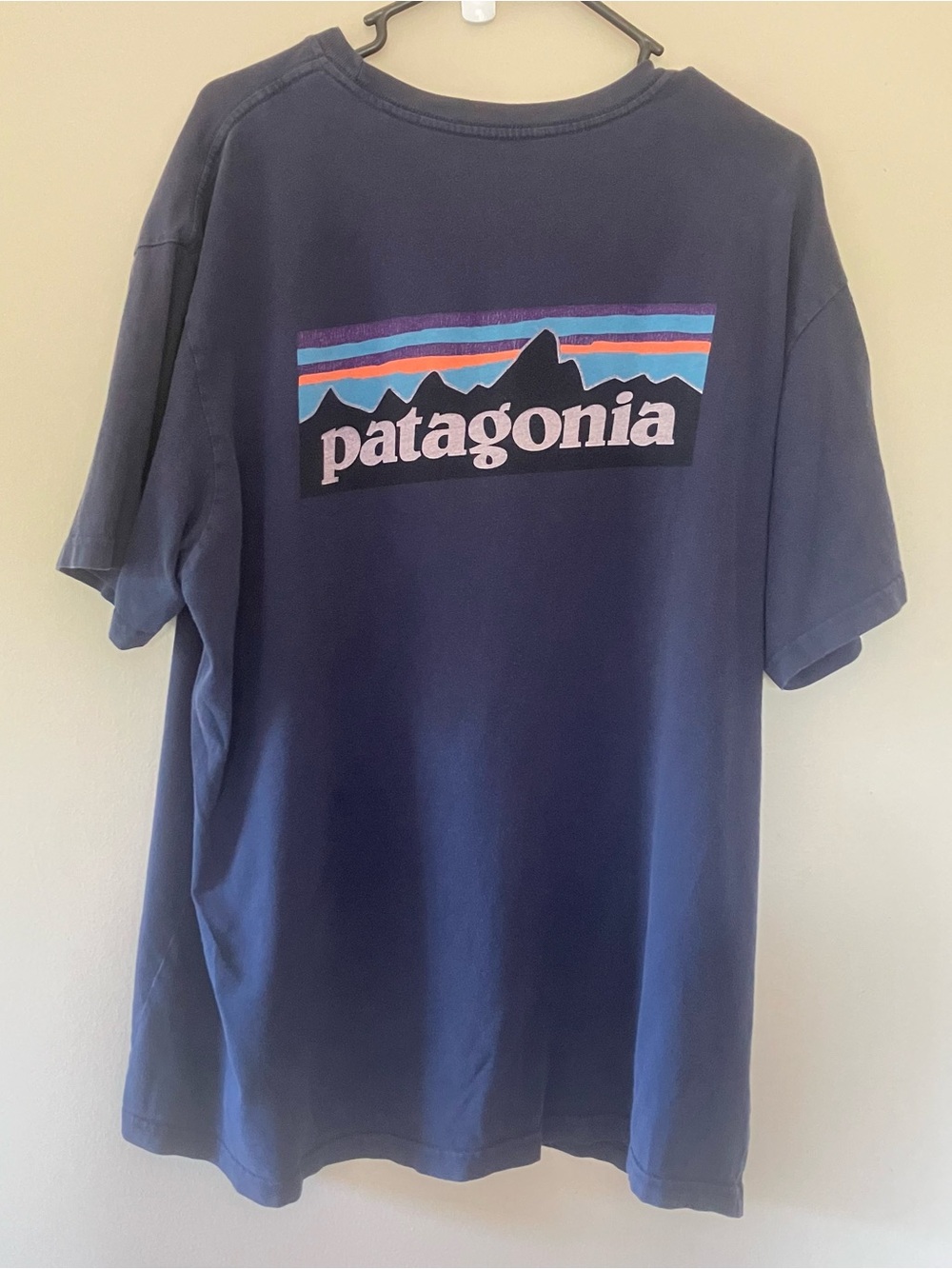 VTG Patagonia P-6 Logo Graphic Tee Navy Blue Mens XL MADE IN USA Rare